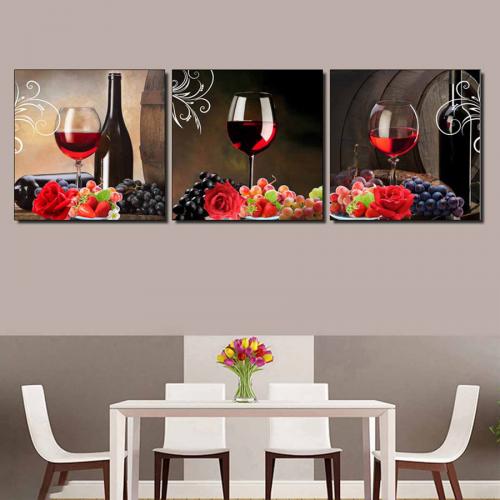 Tranh treo tường phòng ăn ly rượu và trái cây