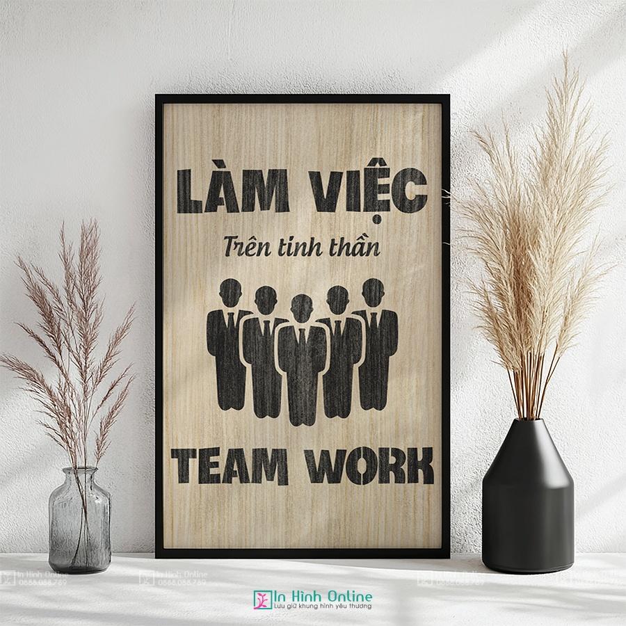 Tranh văn phòng: Làm việc trên tinh thần Team Work