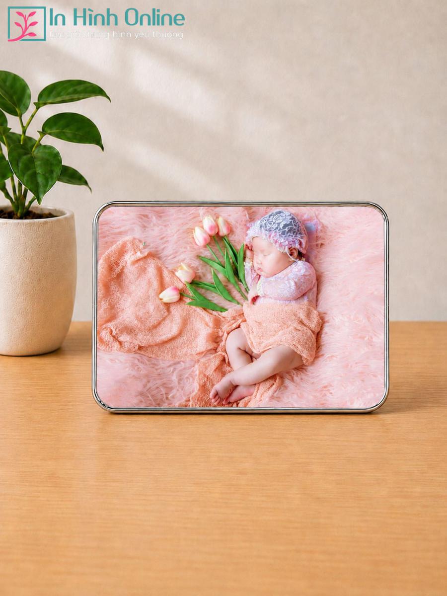 Khung ảnh để bàn đầy tháng cho bé