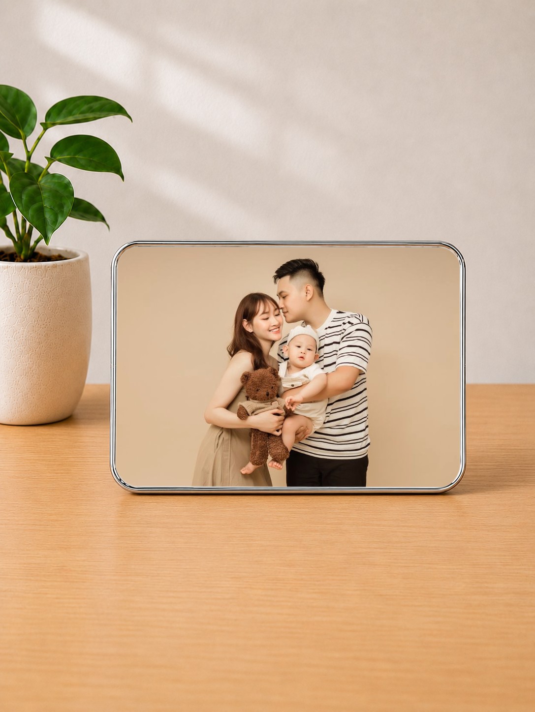 Top 10 Mẫu Ảnh Để Bàn Cho Bé Đẹp, Dễ Thương Và Ý Nghĩa